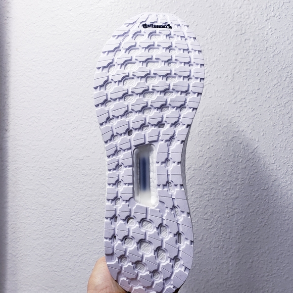 🚫SOLD🚫 Adidas men's ultraboost 20 FW8721 Running Shoes - Picture 8 of 16